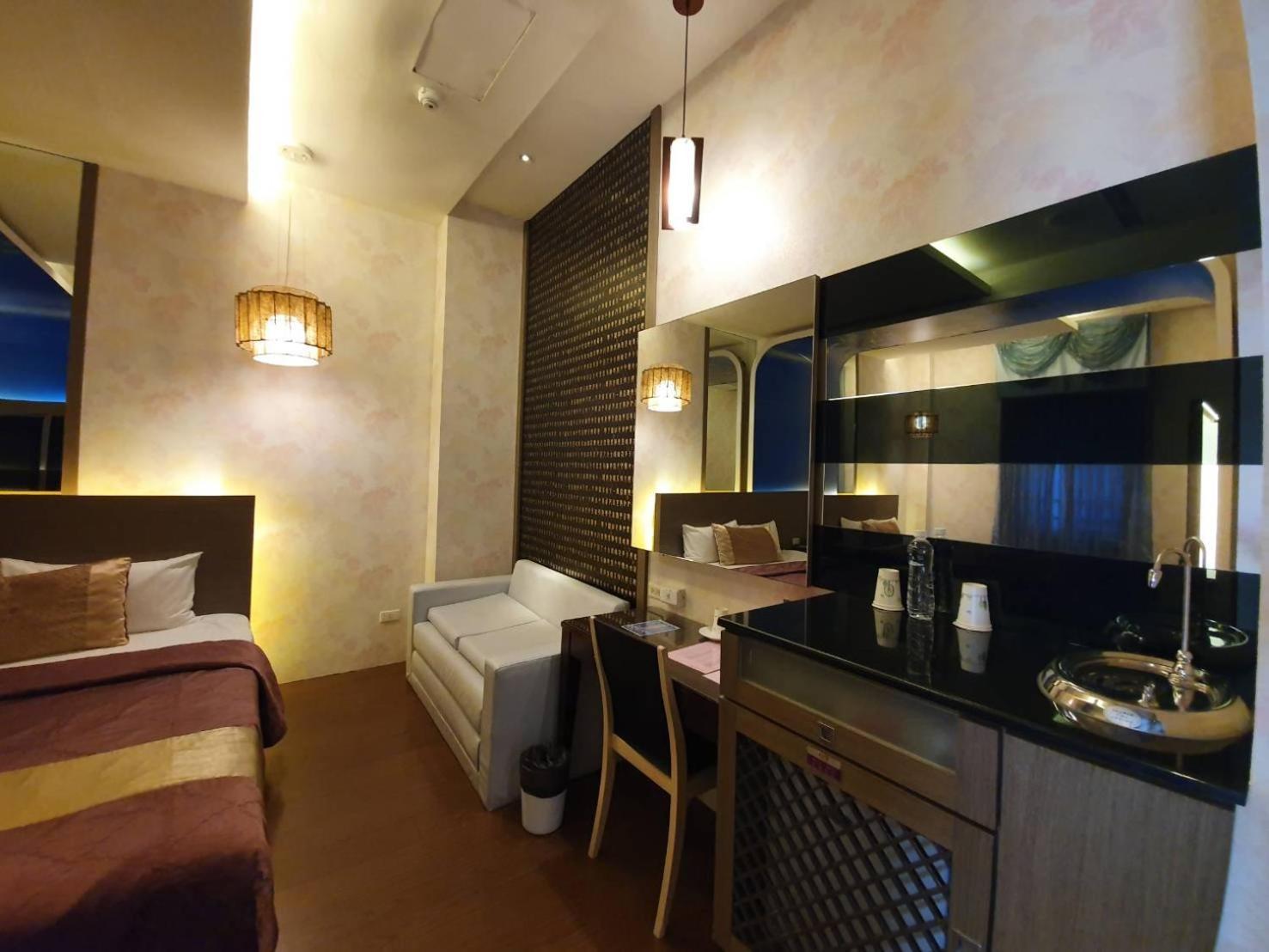 Sun Garden Motel Kaohsiung Exterior foto